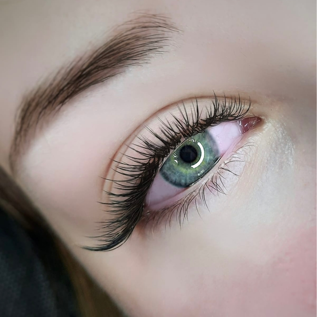 Наращивание ресниц 2D