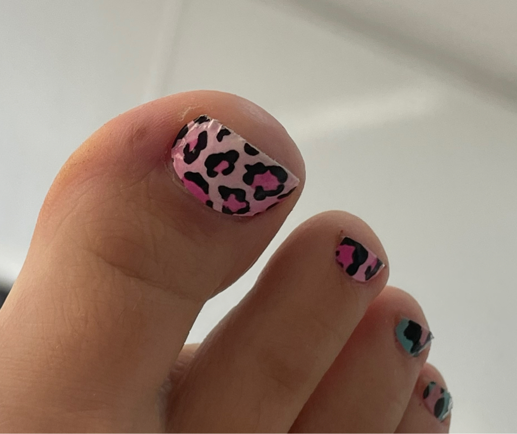 Полный педикюр  +покрытие