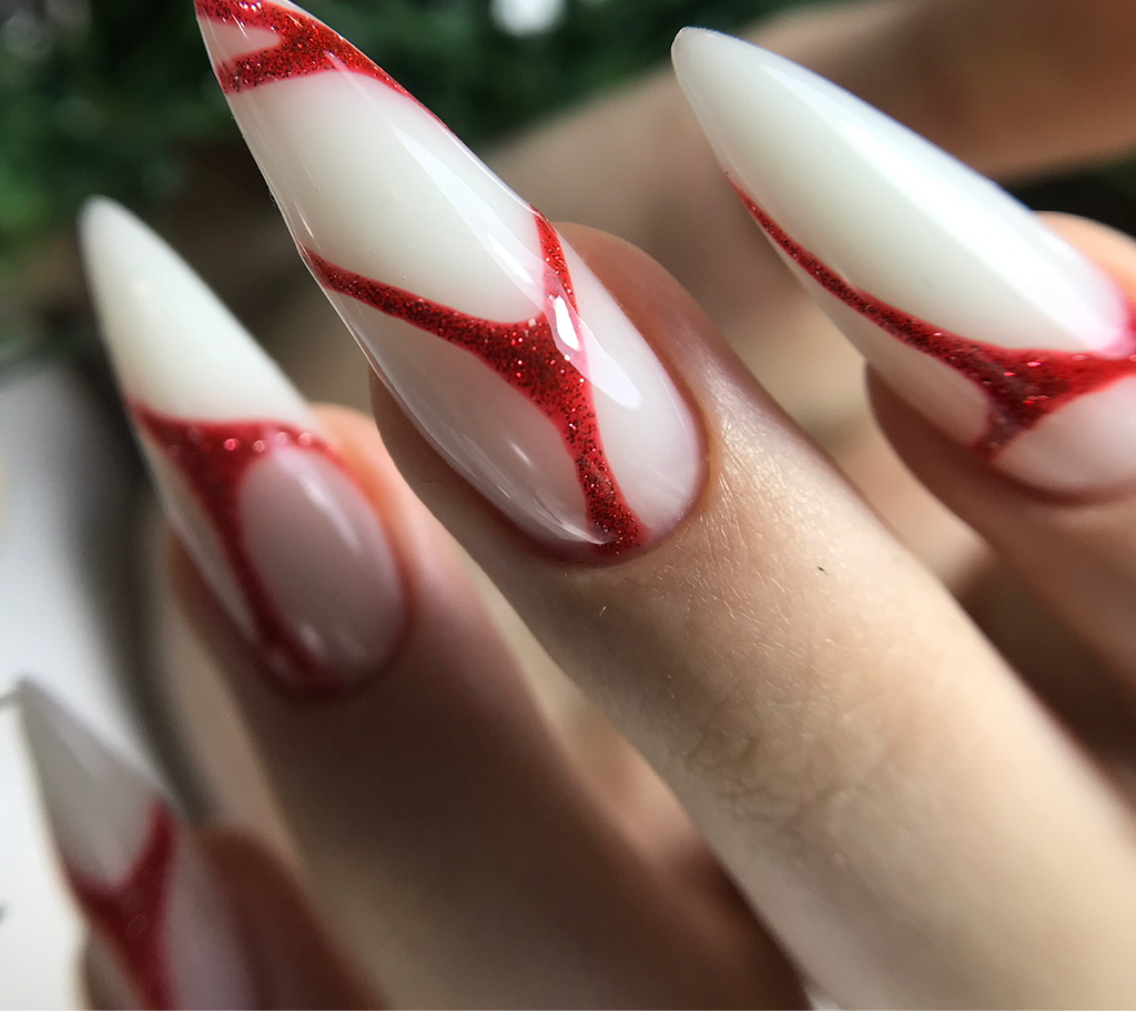 Коррекция нарощенных ногтей