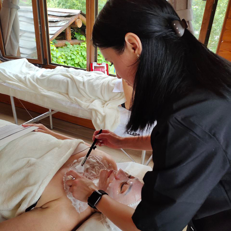 Уход «HYALURONIC MULTI LEVEL”