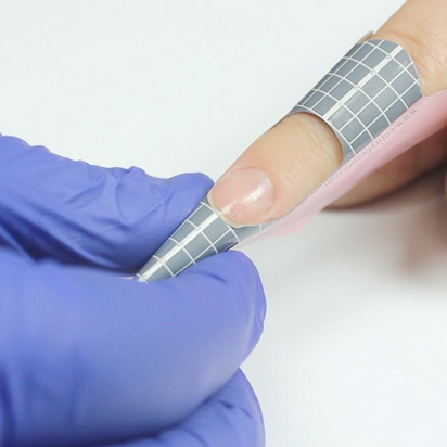 Наращивание одного ногтя