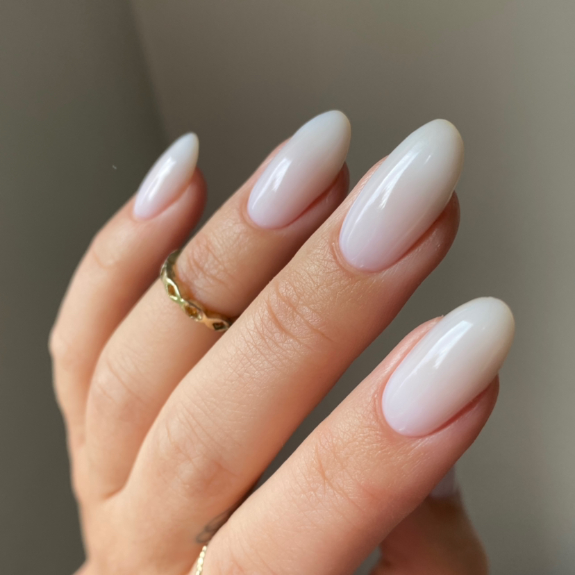 Маникюр с покрытием NUDE