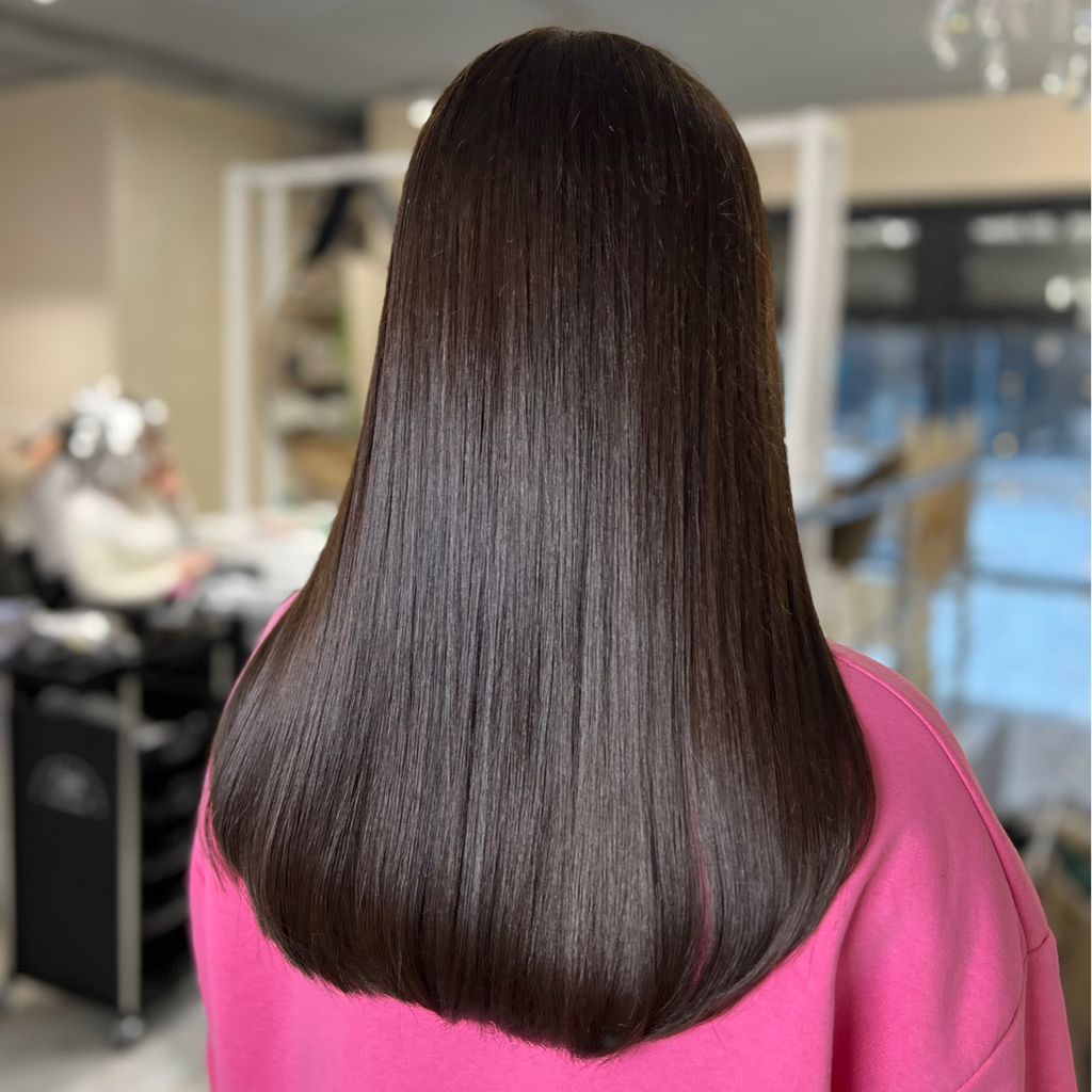 Окрашивание в один тон (волосы до лопаток) ( окрашивание корней + длина )