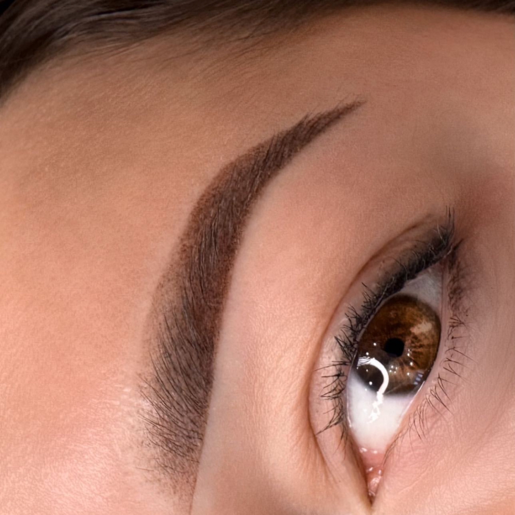 Рефреш перманентного макияжа