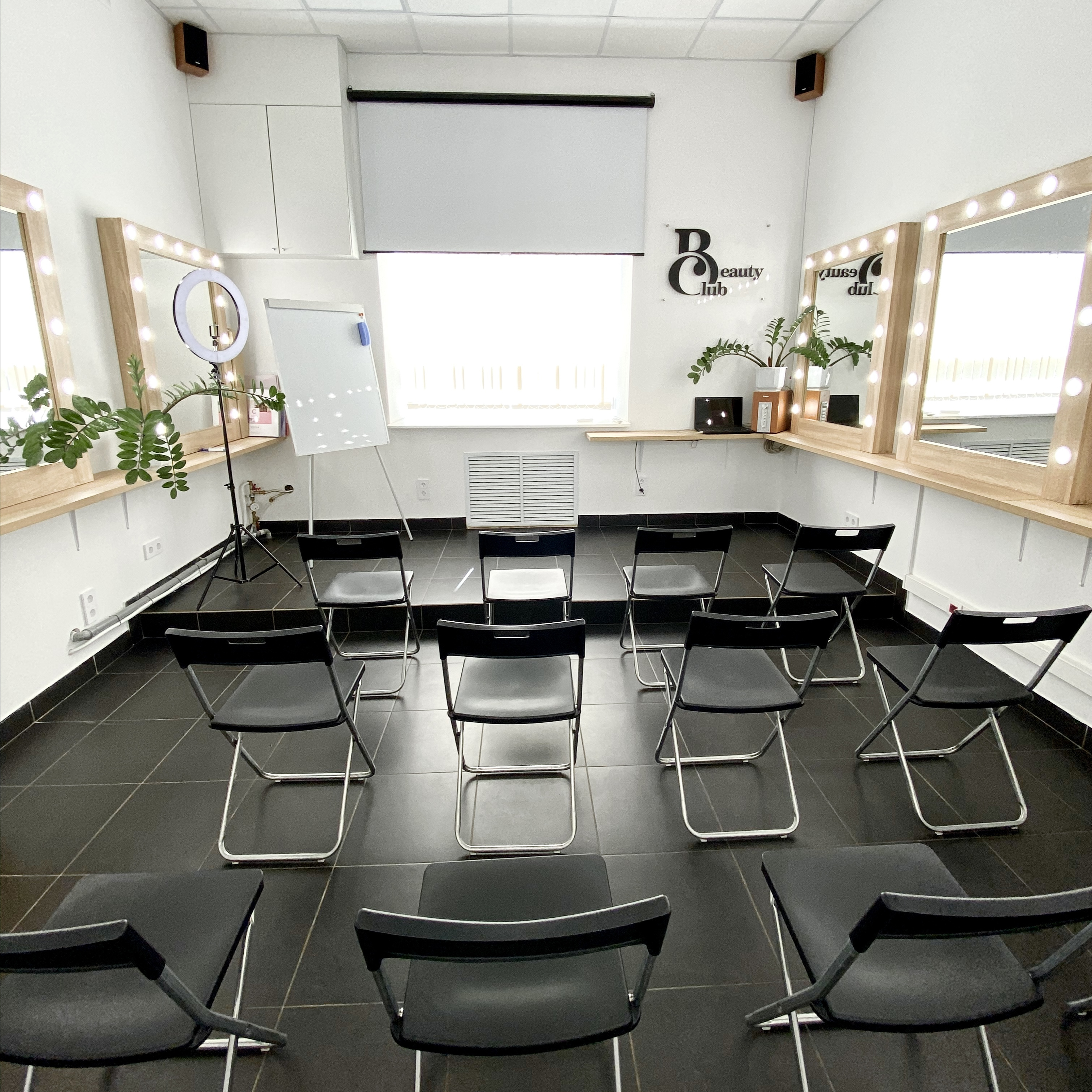 Аренда коворкинга / 5 часов