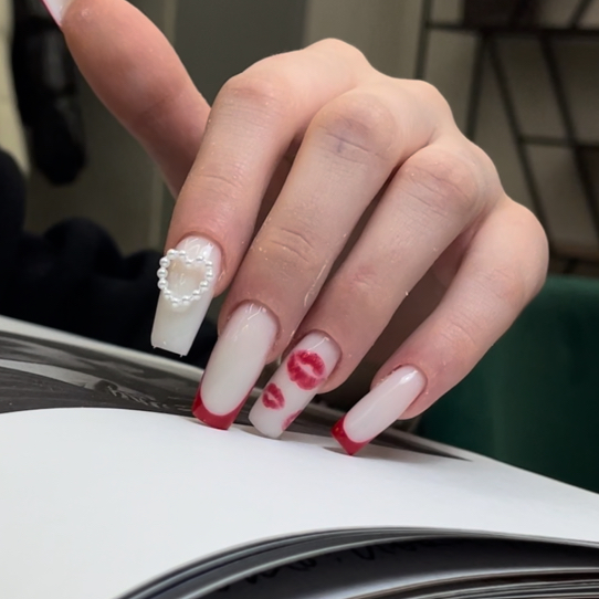 Коррекция наращенных ногтей