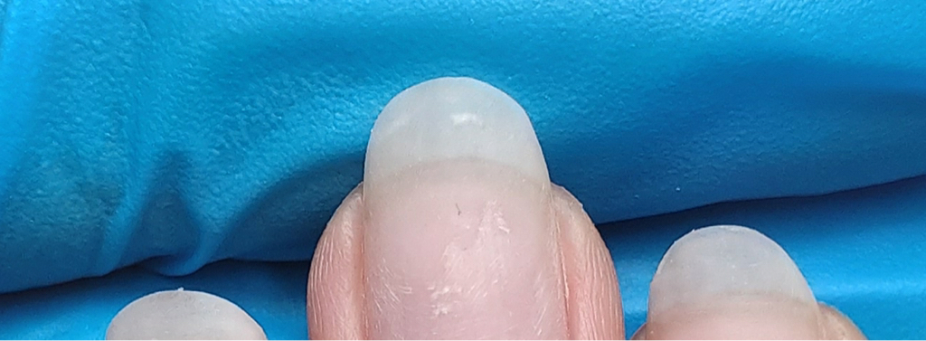 Снятие покрытия без маникюра