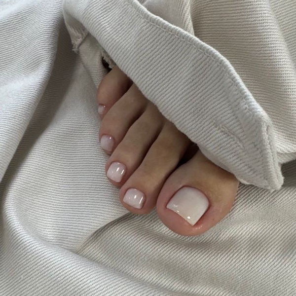 Педикюр (препаратный CLEARANCE) + покрытие гель-лак