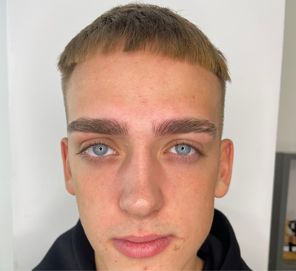 Мужская коррекция бровей