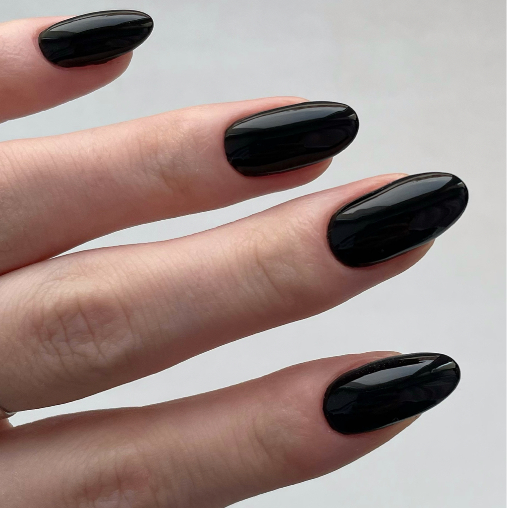 Маникюр с покрытием гель-лак