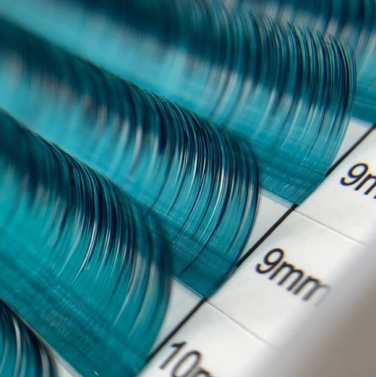 Цветные ресницы/омбре:
🤎Горький шоколад,
☕️ латте, 💚изумруд,
💙сапфир, 💜аметист,
❤️рубин, 🌊аквамарин