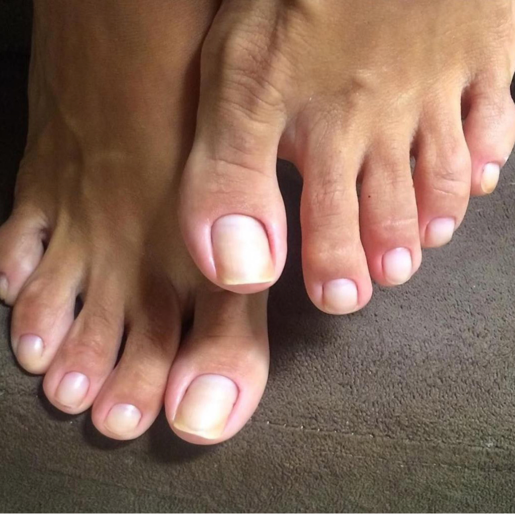 Педикюр Golden Trace