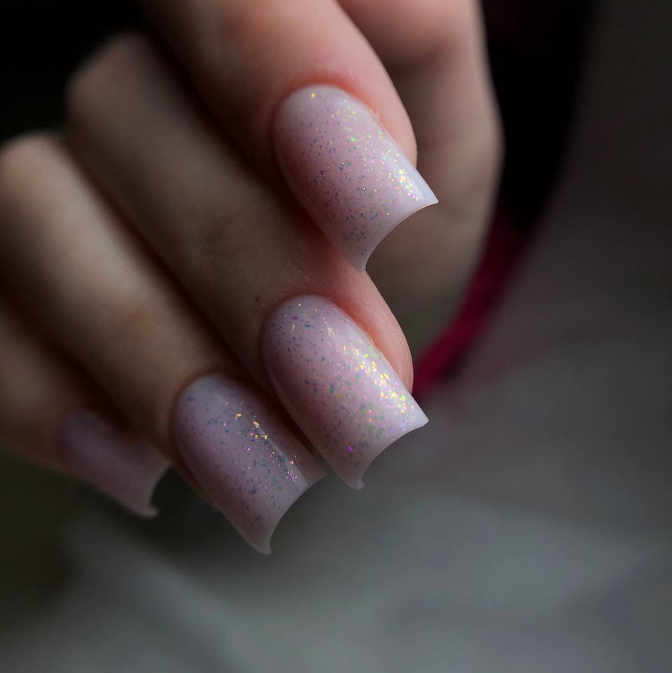 Маникюр с долговременным покрытием + укрепление свободного края (ногти длинные) (с 01.09.2025 - 75 руб)