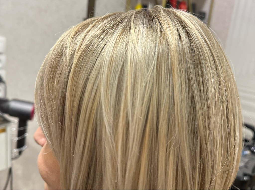 Стрижка на среднюю длину волос