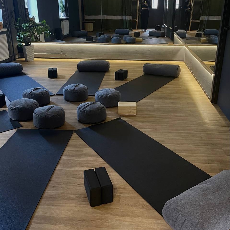 Аренда: зал для Йоги от 10 чел.