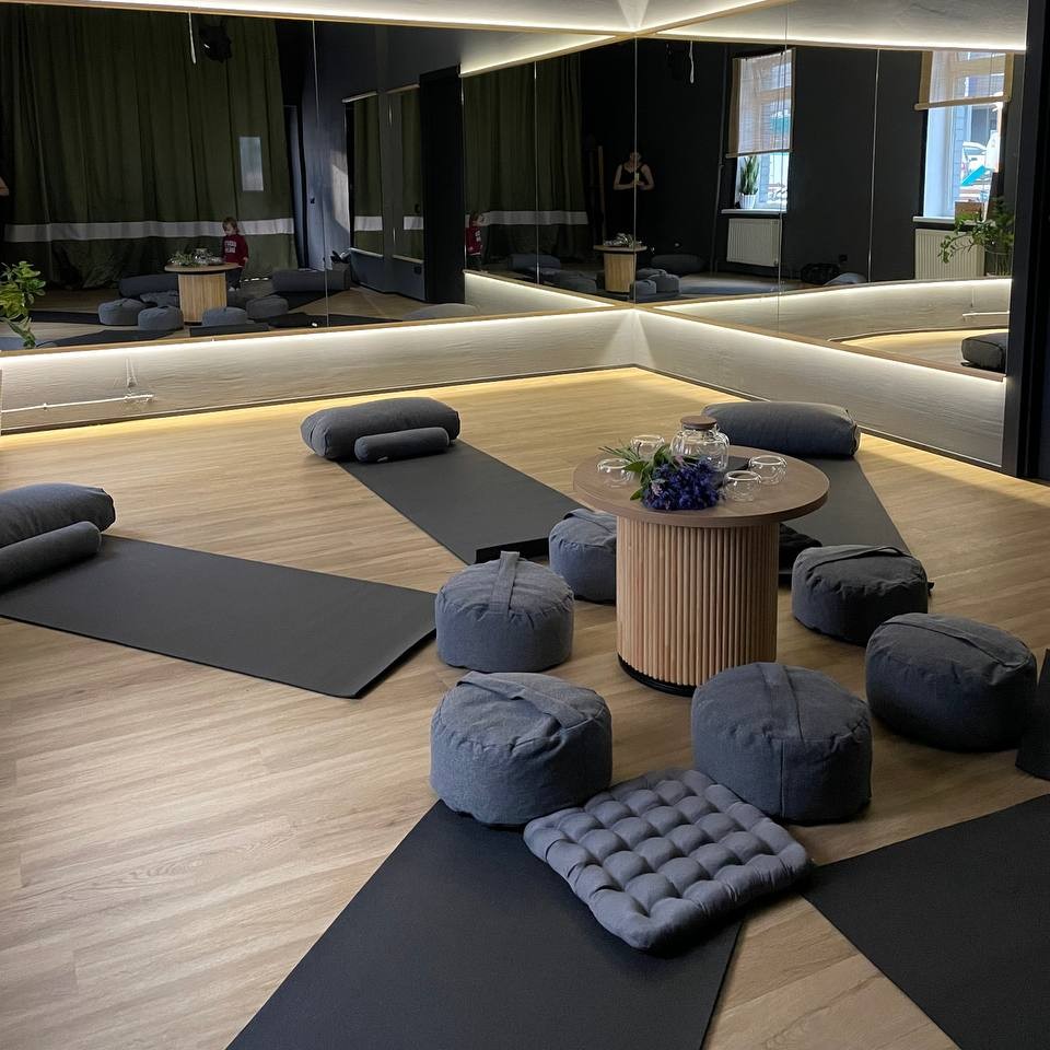 Аренда: зал Йоги группа до 10 чел