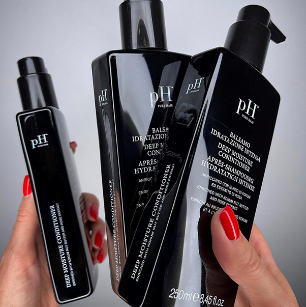 Уход PURE REPAIR от PH  Новая система для интенсивного восстановления и уплотнения обесцвеченных, химически поврежденных, хрупких и ломких ВОЛОС.