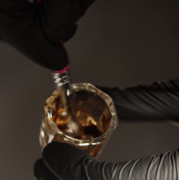 Коррекция бровей с окрашиванием хна/краска