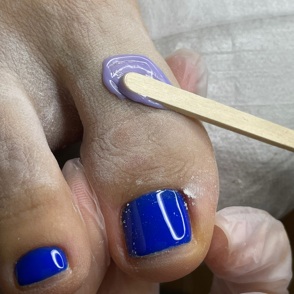 Удаление волос с пальцев ног ( воск)