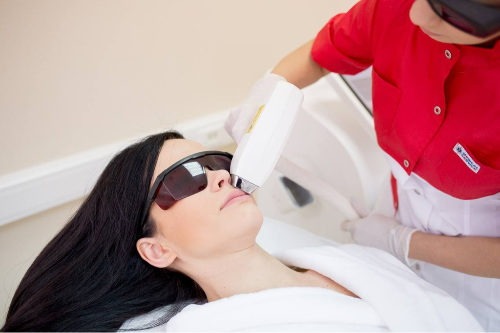 Лицо полностью