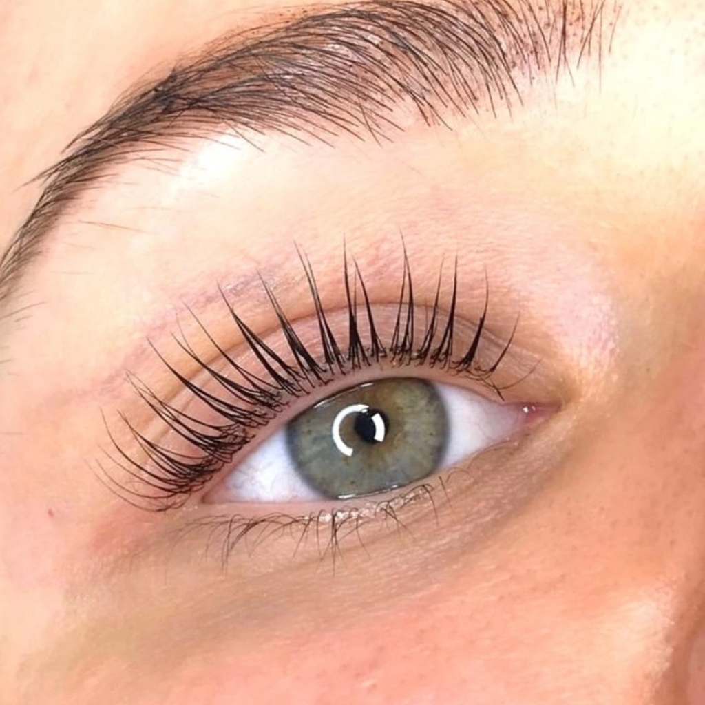 Ламинирование ресниц