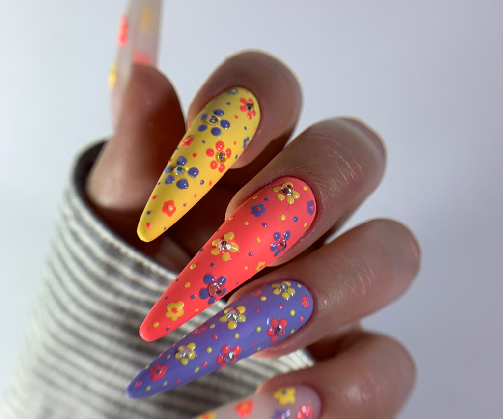 Nail extensions S