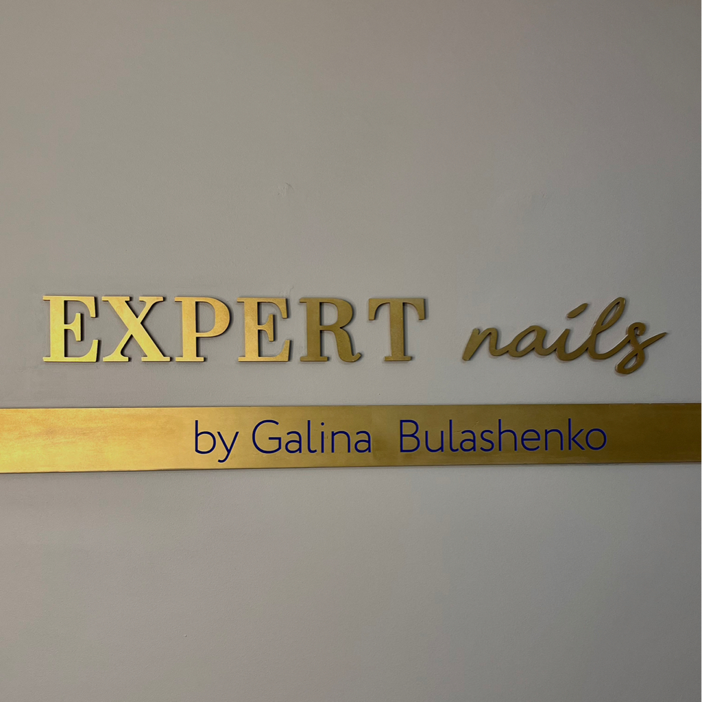 EXPERT nails