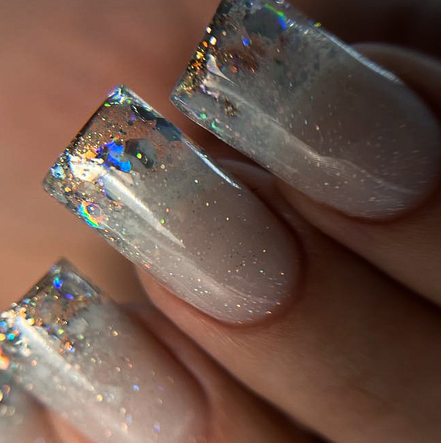 Наращивание ногтей