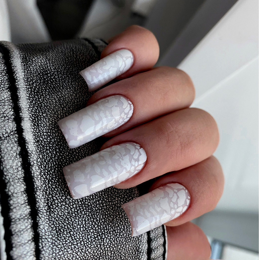 Коррекция ногтей