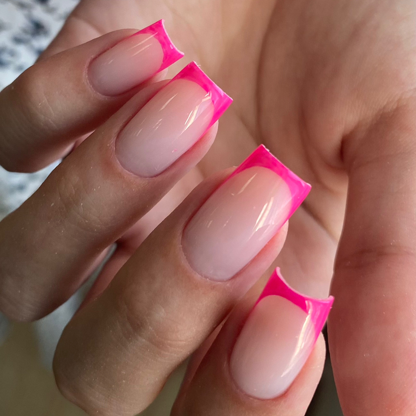 Маникюр + сложная коррекция гелем (исправление внизрастущих ногтей, достраивание стенок/углов на имеющуюся длину)