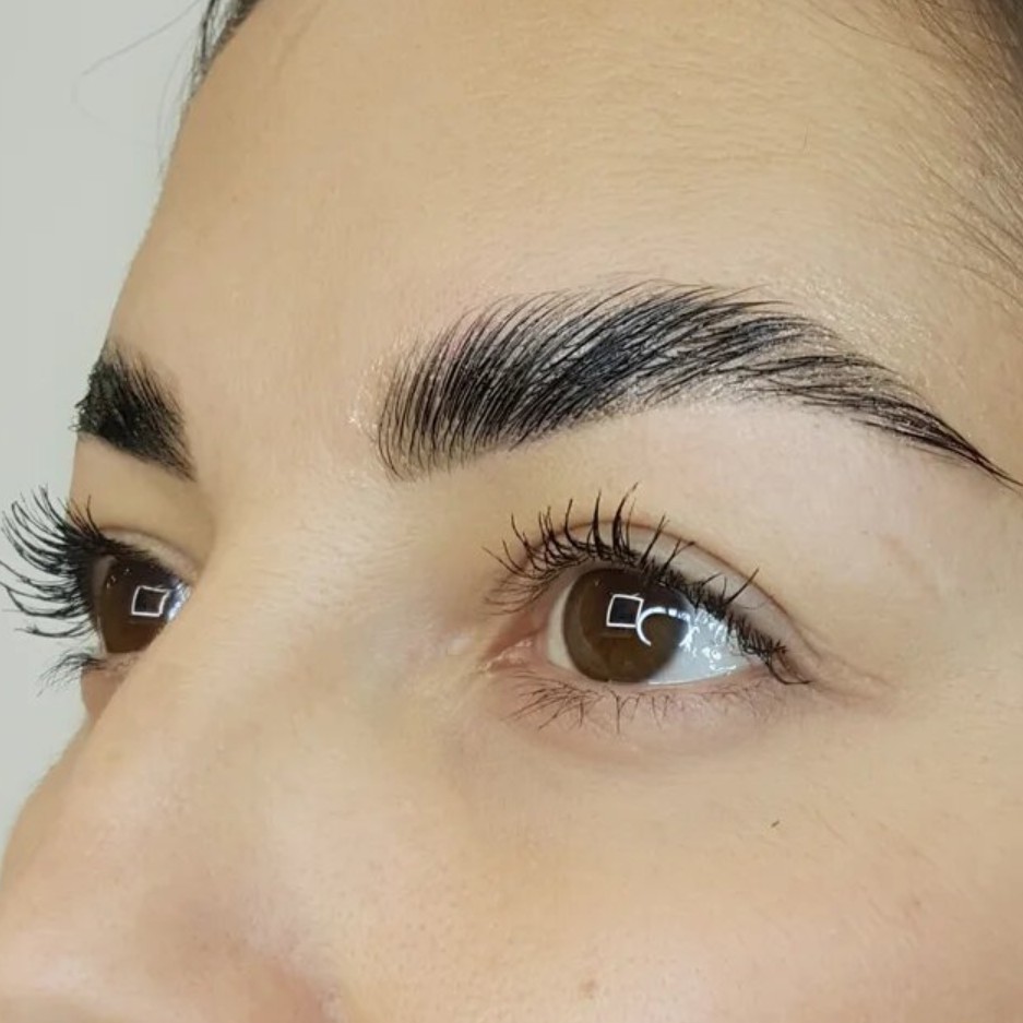 Брови: оформление, окрашивание, долговременная укладка