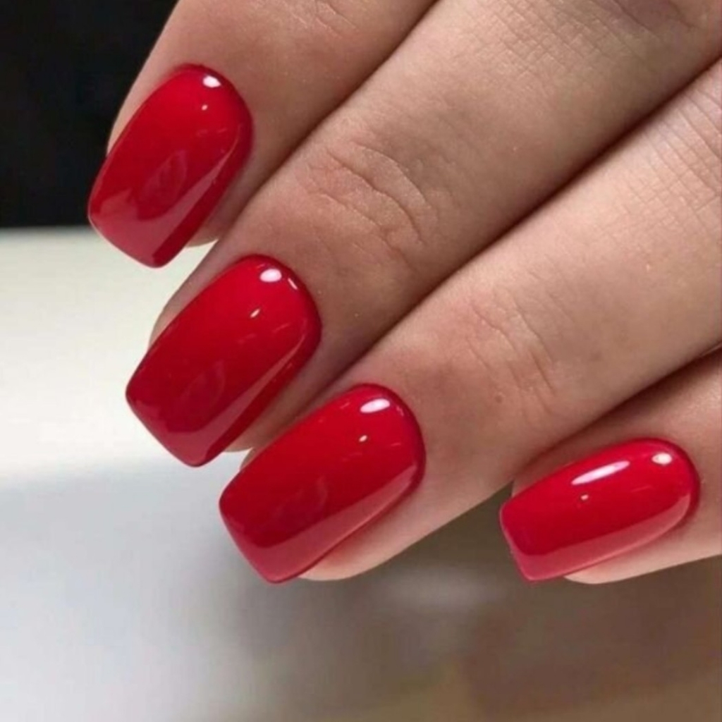 Маникюр с покрытием гель-лак