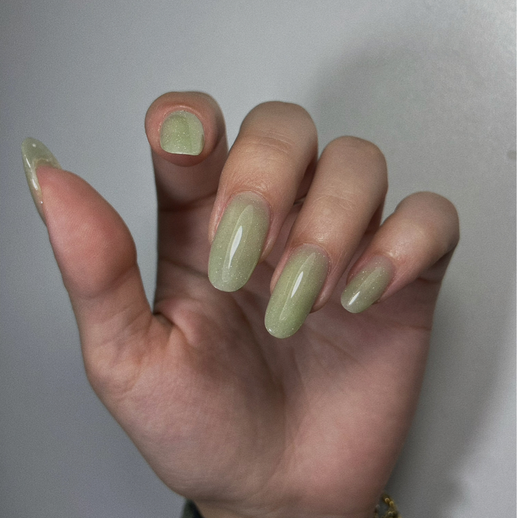 Маникюр с покрытием