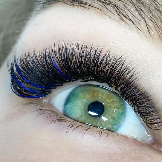 Цветные ресницы (дополнительно к наращиванию)