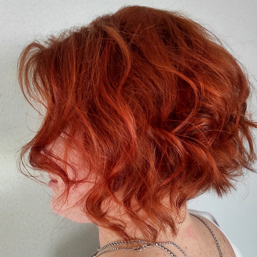 Стрижки женские