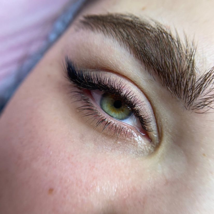 Наращивание ресниц 3D