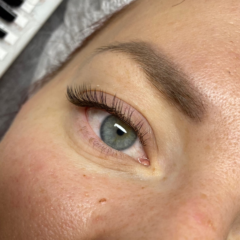 Классическое наращивание ресниц