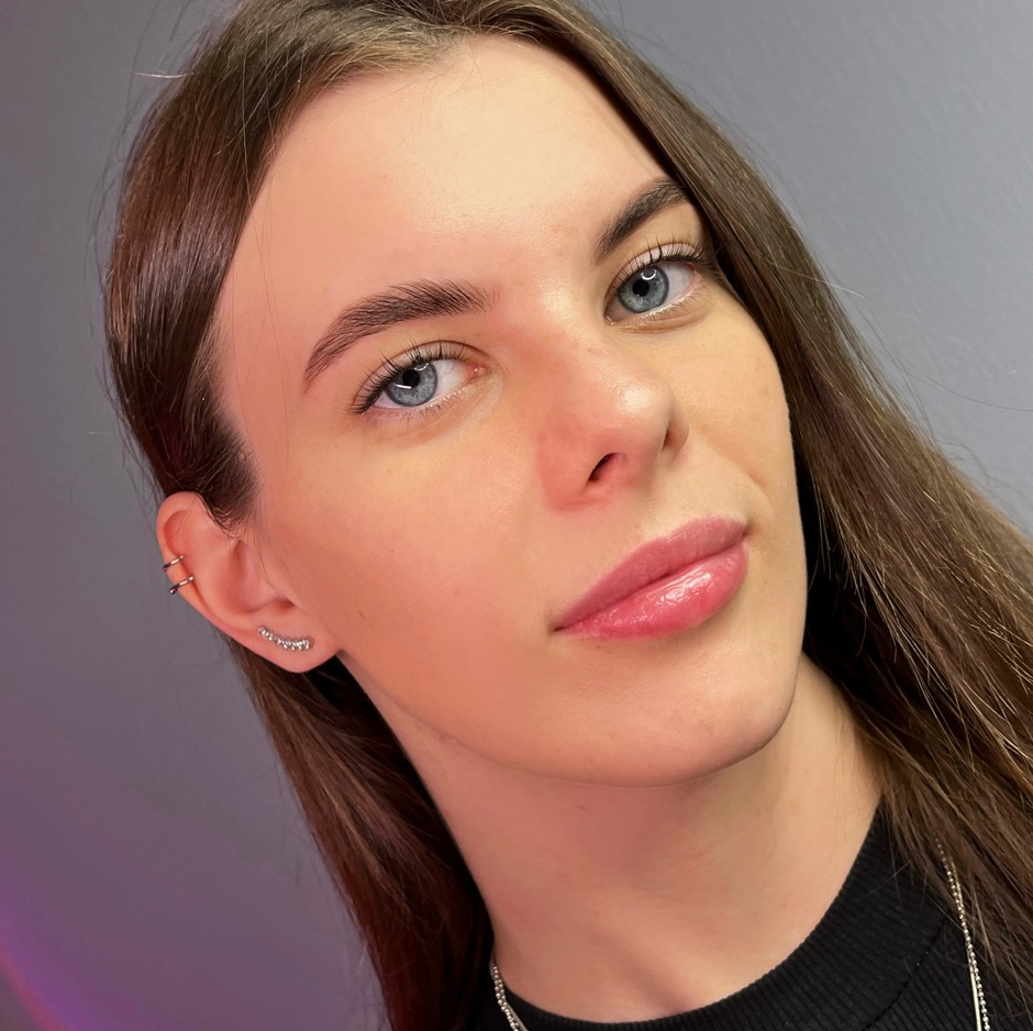 Ламинирование ресниц + коррекция бровей