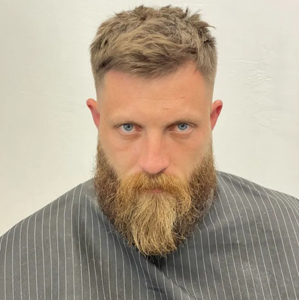 Стрижка бороды машинкой