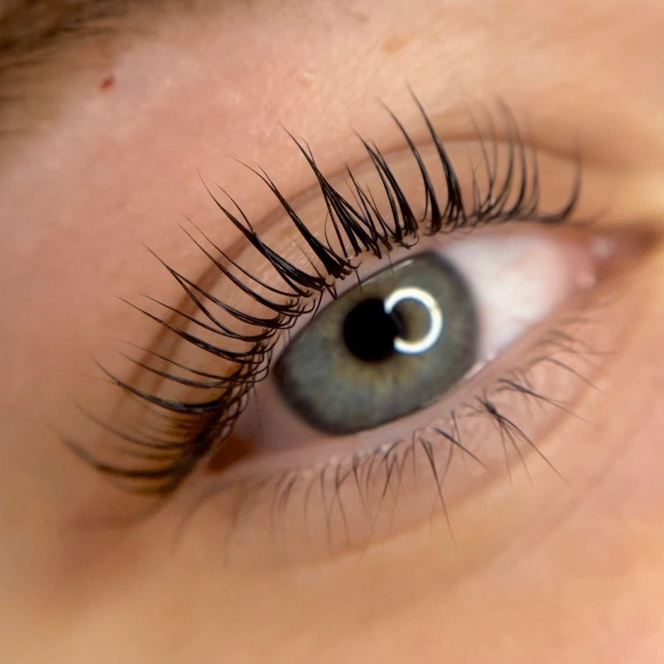 Ламинирование ресниц