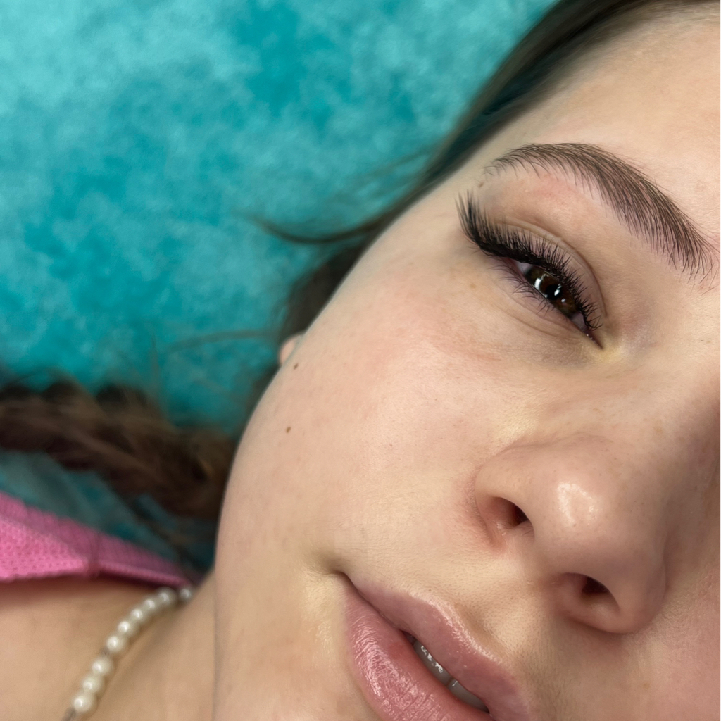 Наращивание ресниц 1D