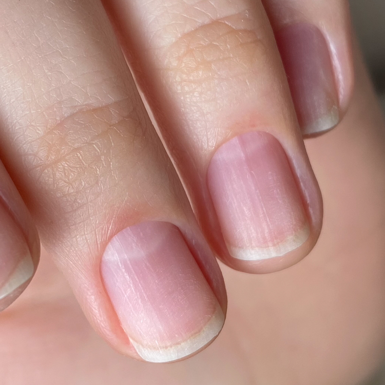 Маникюр без покрытия