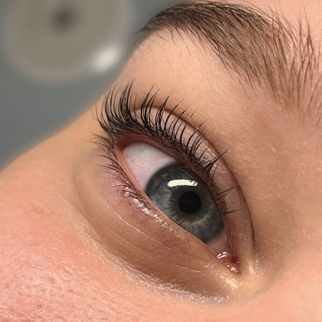 Ламинирование ресниц