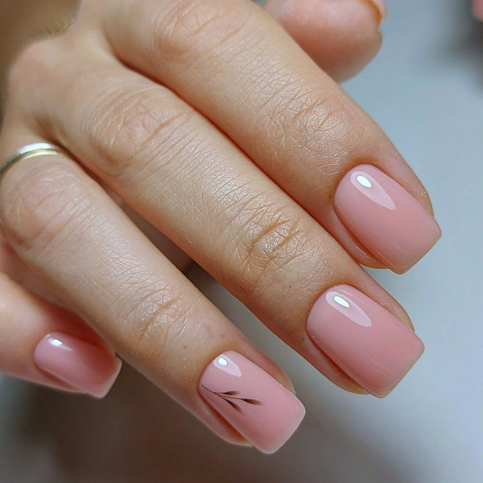 Маникюр + гель-лак с укреплением