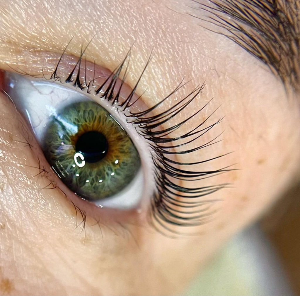 Ламинирование ресниц