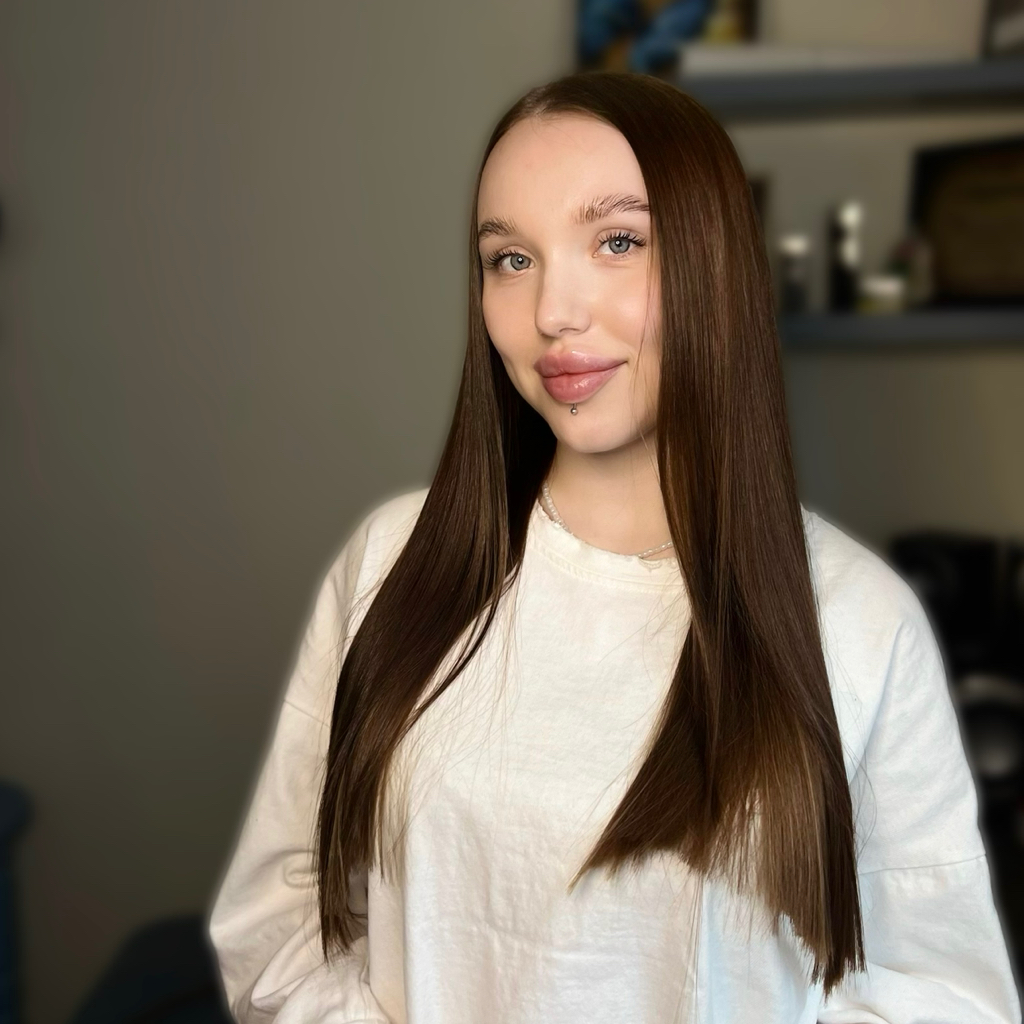 Кератиновое выпрямление волос