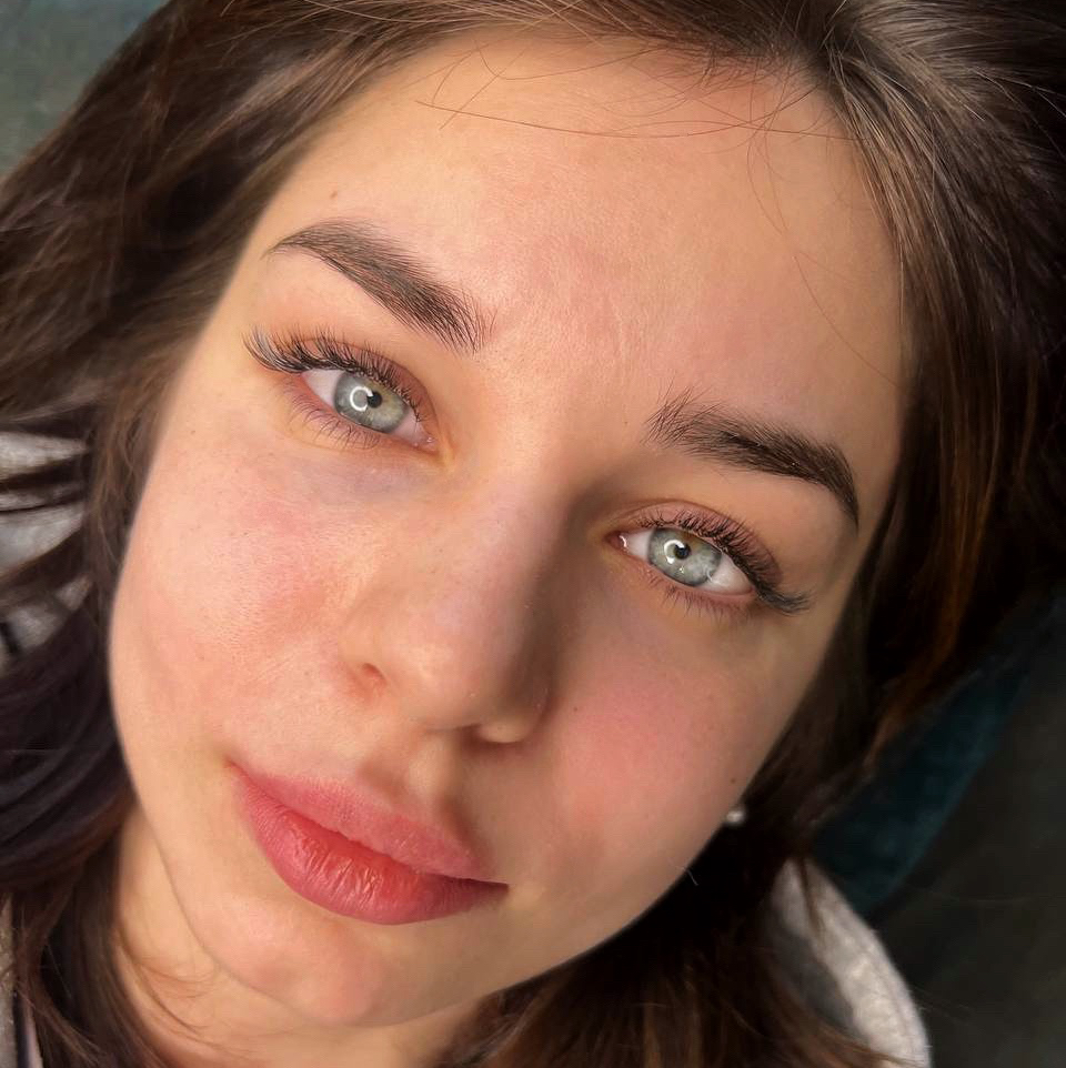 Сет наращивание ресниц 1,5d + брови (мастер)