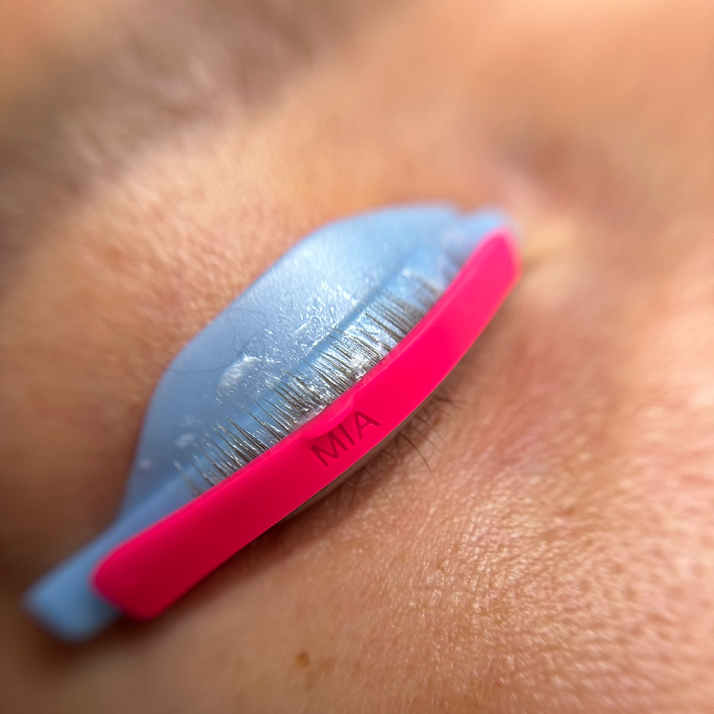 Сет ламинирование ресниц + ламинирование бровей (топ-мастер)