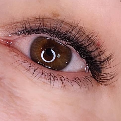 Наращивание нижних ресниц