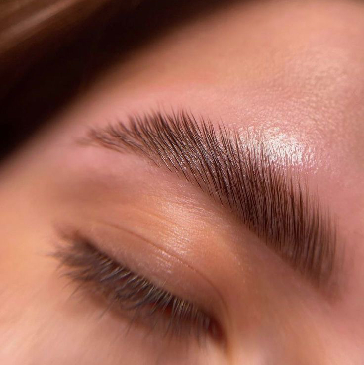 Долговременная укладка бровей